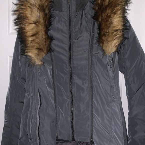 Babaton grey down winter coat. - Picture 5 of 5